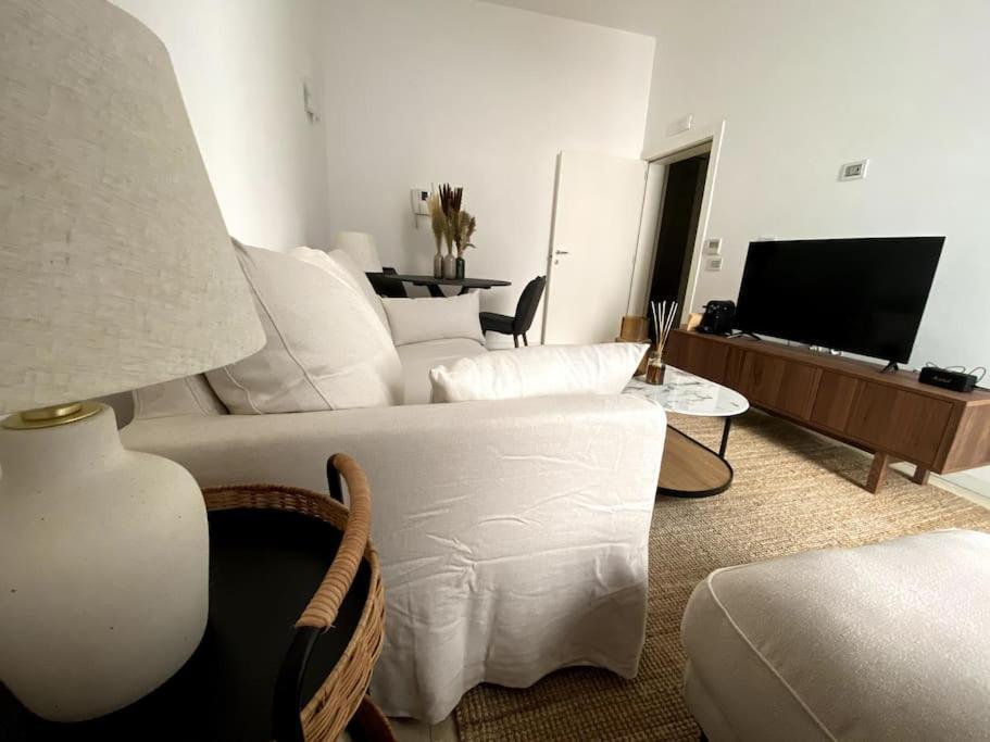 Luxury Suite In Bari City Center Extérieur photo