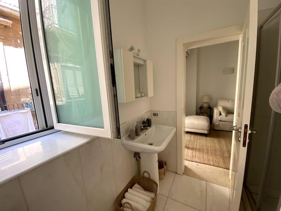 Luxury Suite In Bari City Center Extérieur photo